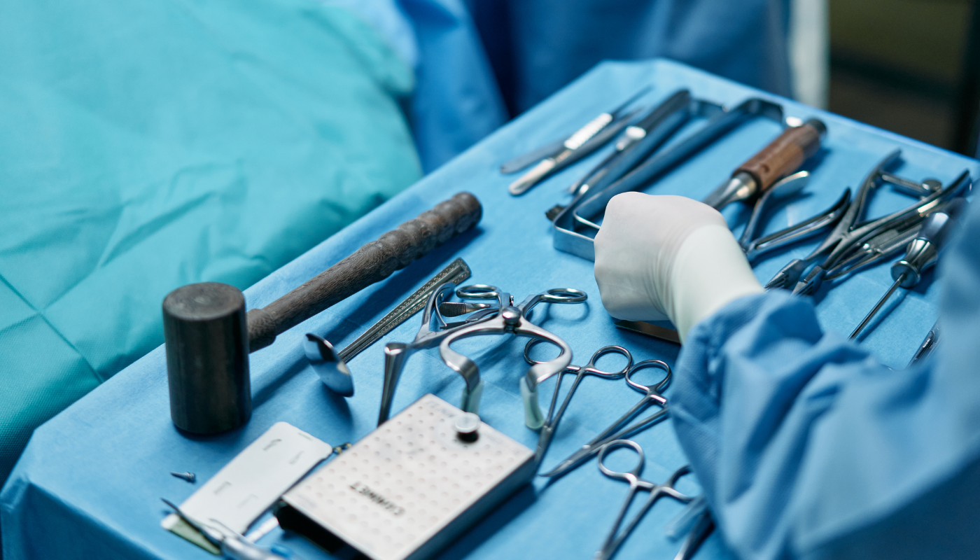 Medical Malpractice Operating Room Tool Tray Medical Malpractice Operating Room Tool Tray