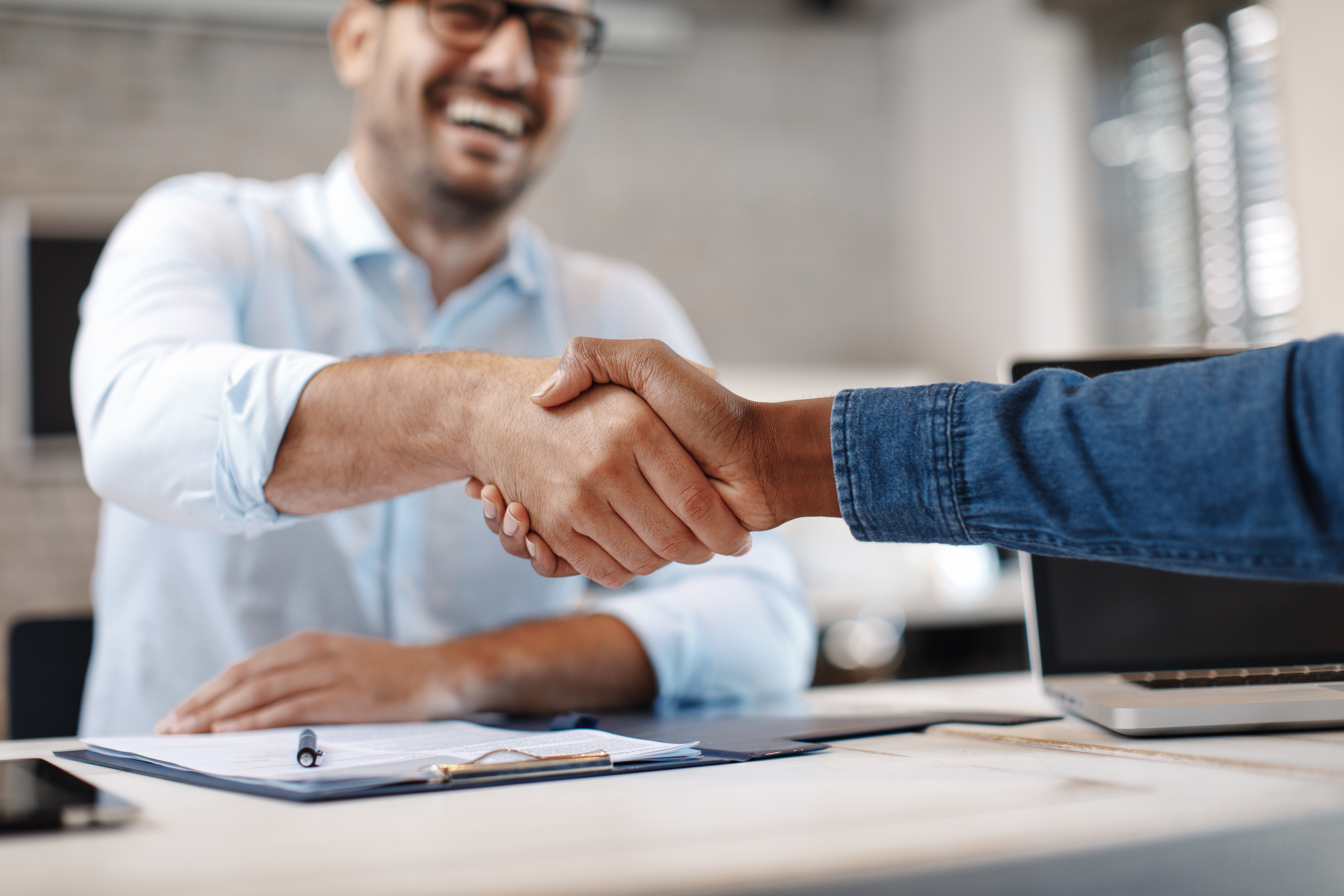 Claims managers who understand the record retrieval criteria for insurance companies